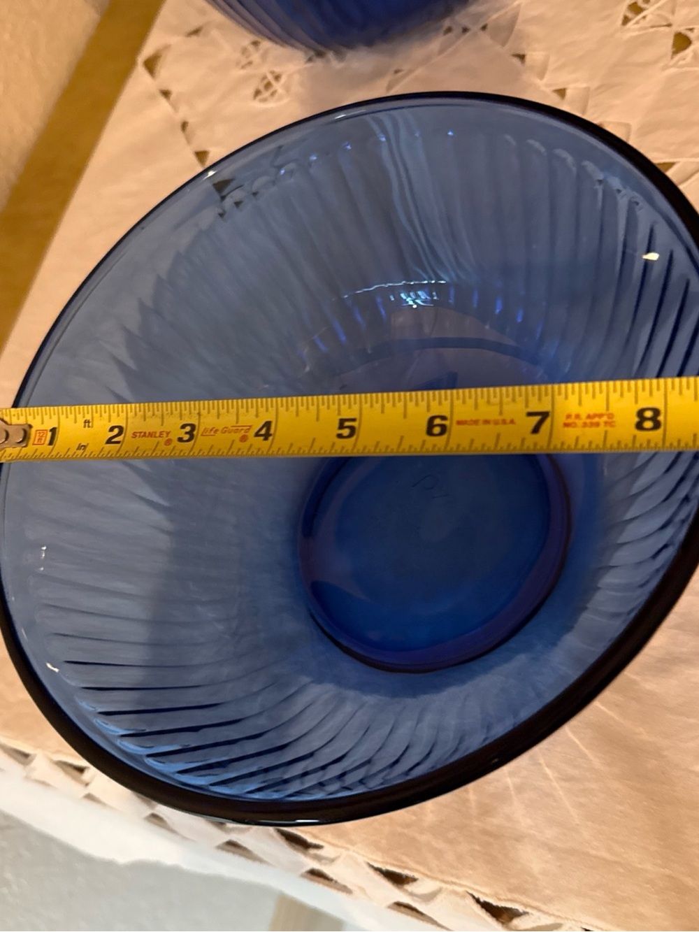 Pyrex Deep Blue Ribbed Glass Serving Bowl - Picture 5 of 6